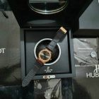Dong-ho-Hublot-Classic-Fusion-Gold