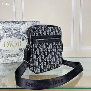 Tui_deo_cheo-size-nho_Dior-3